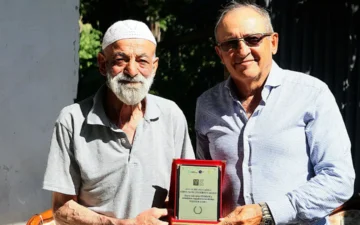 60 yıllık eşyalar bağışı